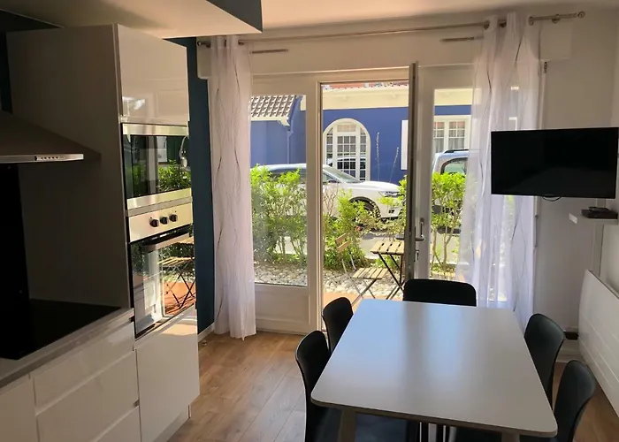 Les Apartment