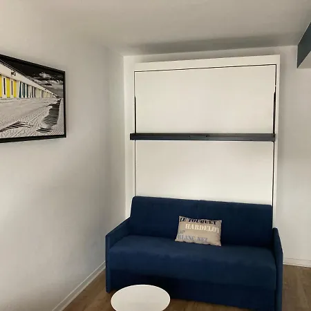 Les Apartment